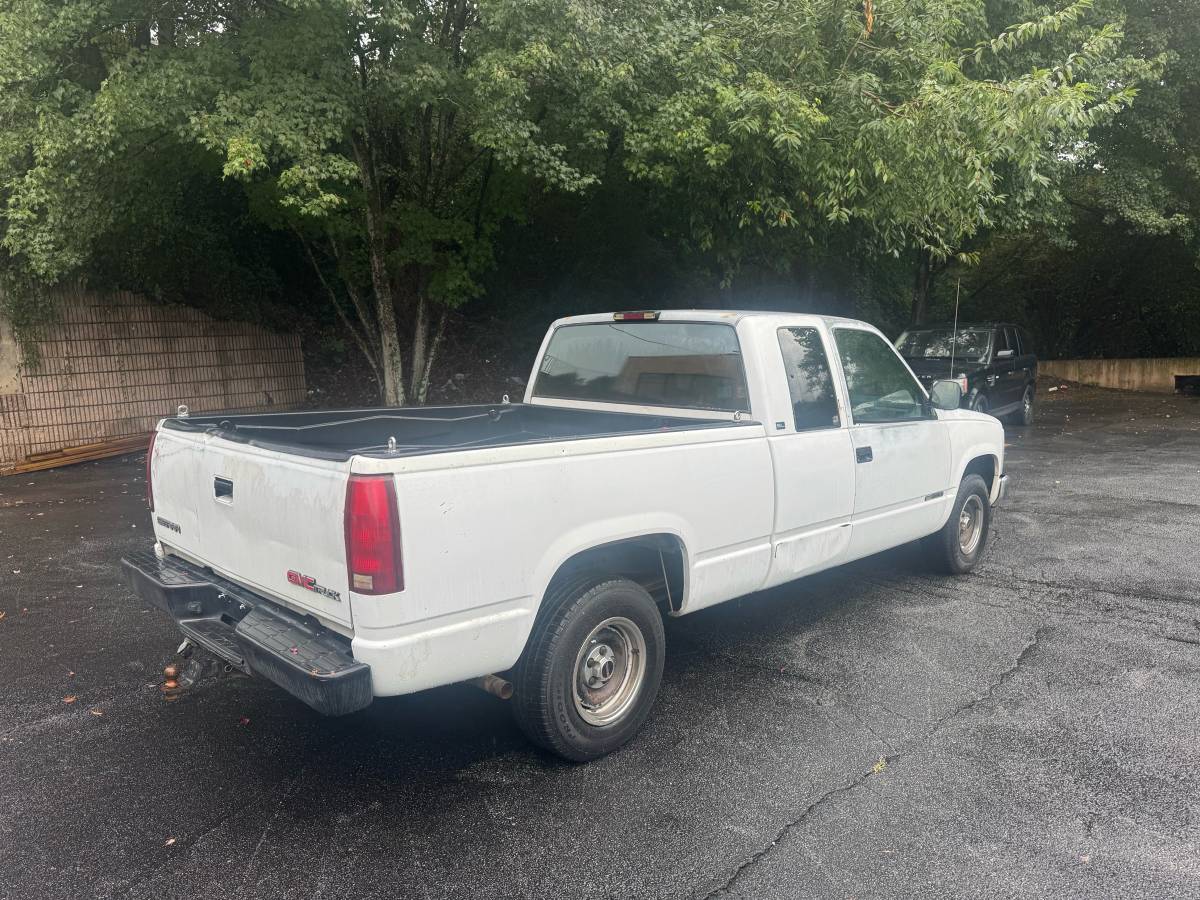Gmc-sierra-12-ton-nominal-1994-white-2