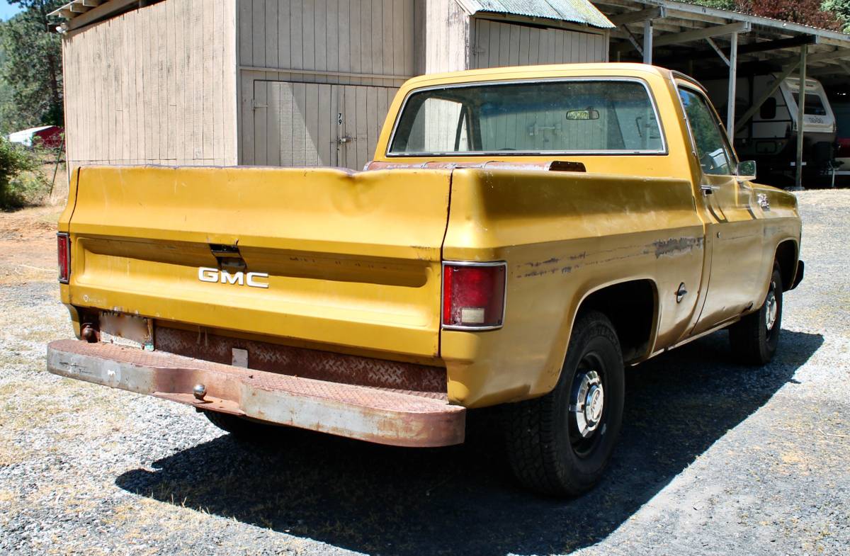 Gmc-sierra-1500-1975-yellow-13