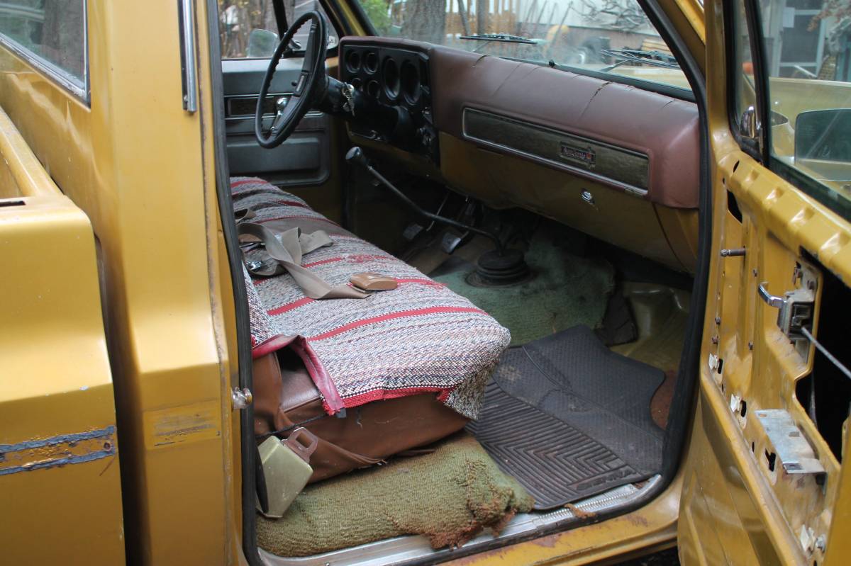 Gmc-sierra-1500-1975-yellow-2
