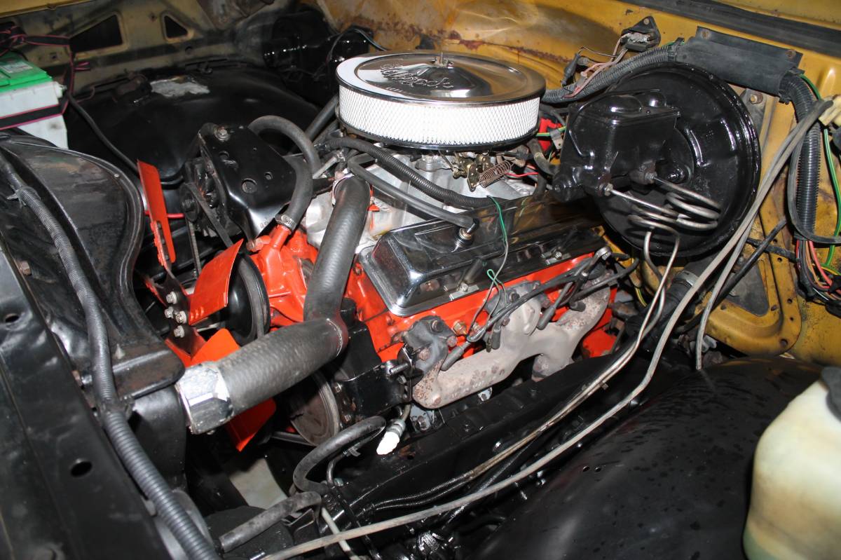 Gmc-sierra-1500-1975-yellow-8
