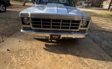 Gmc-sierra-1500-1979-silver-3