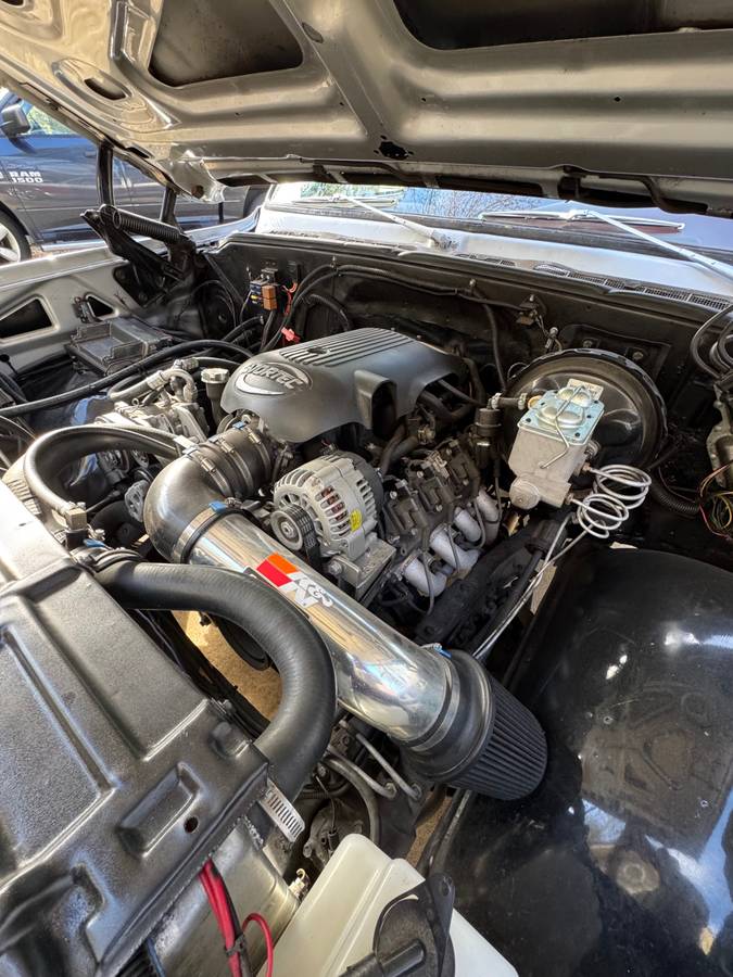 Gmc-sierra-1500-1979-silver-6