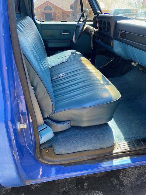 Gmc-sierra-1500-1982-blue-12