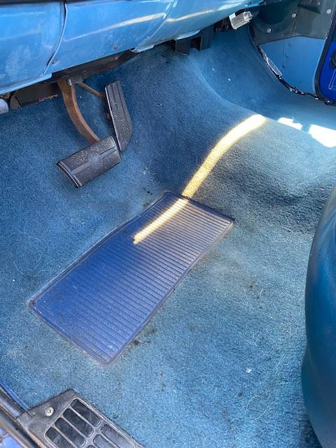 Gmc-sierra-1500-1982-blue-13
