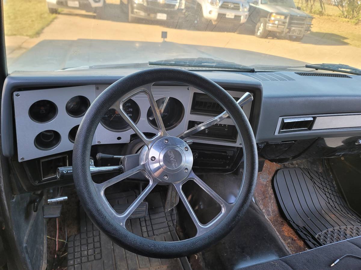 Gmc-sierra-1500-1985-black-5