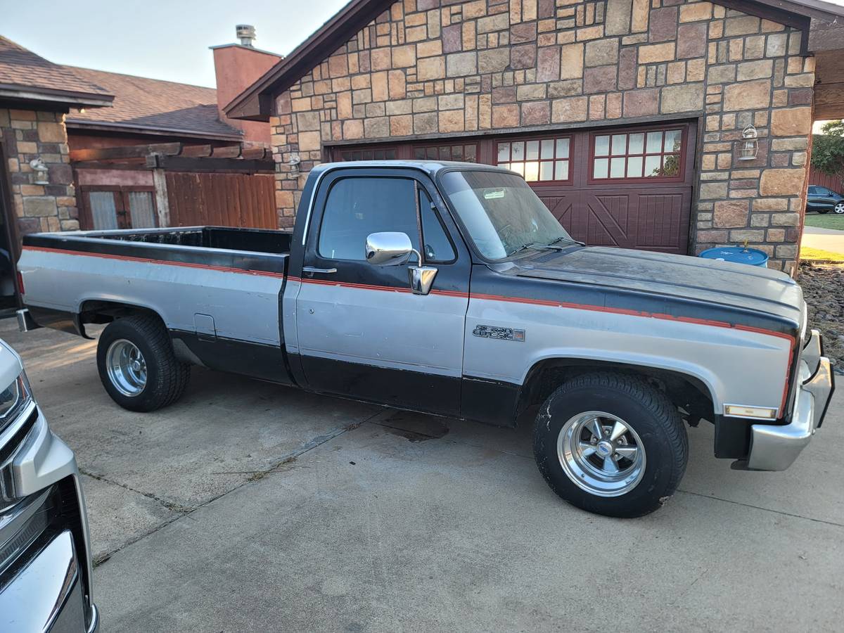 Gmc-sierra-1500-1985-black-8