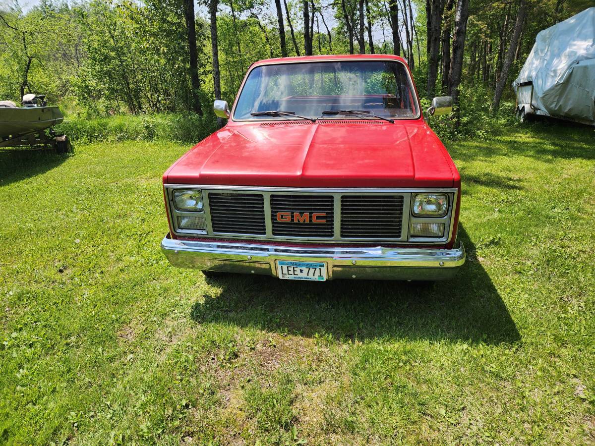 Gmc-sierra-1500-1985-red-1