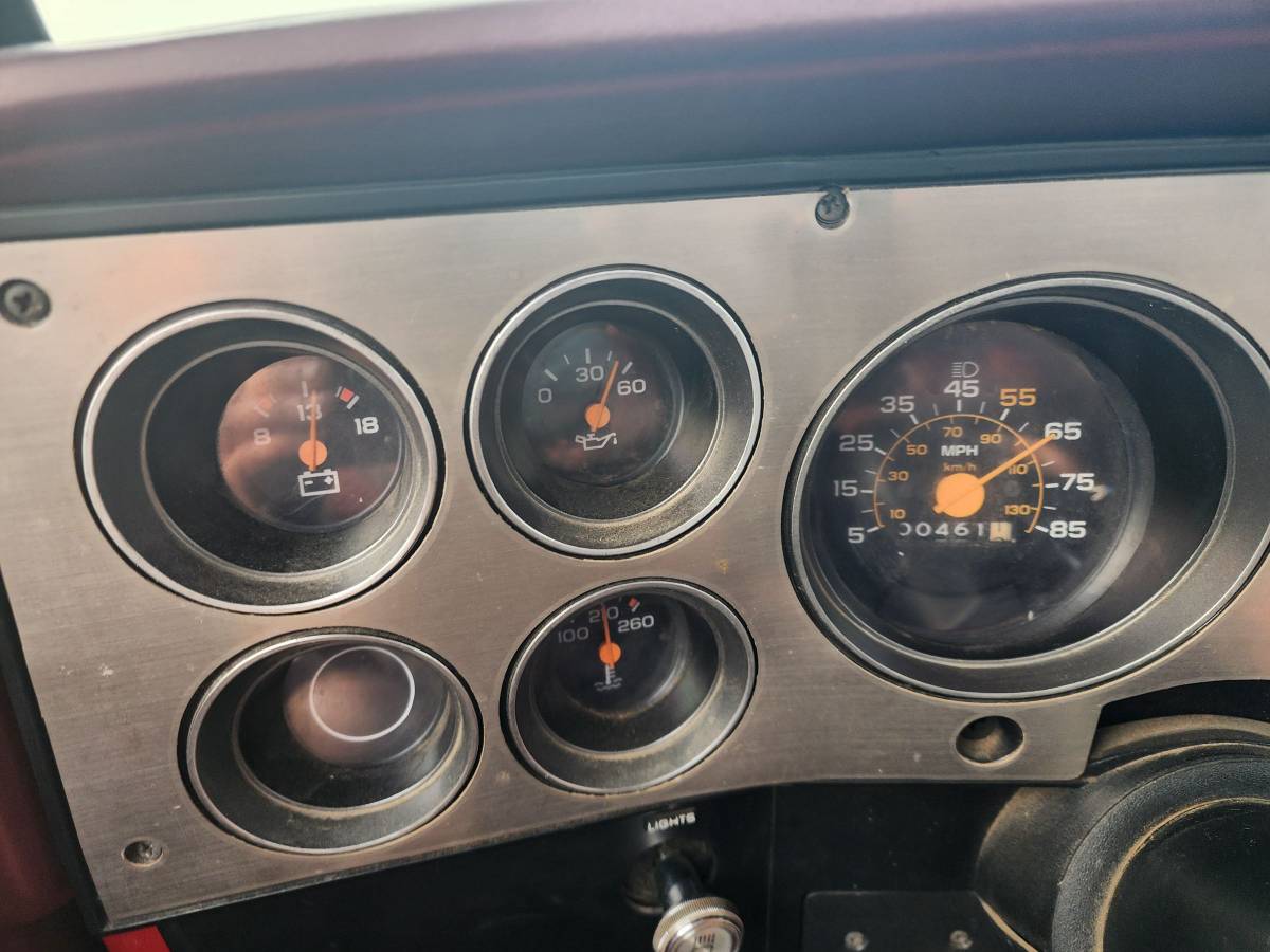 Gmc-sierra-1500-1985-red-11
