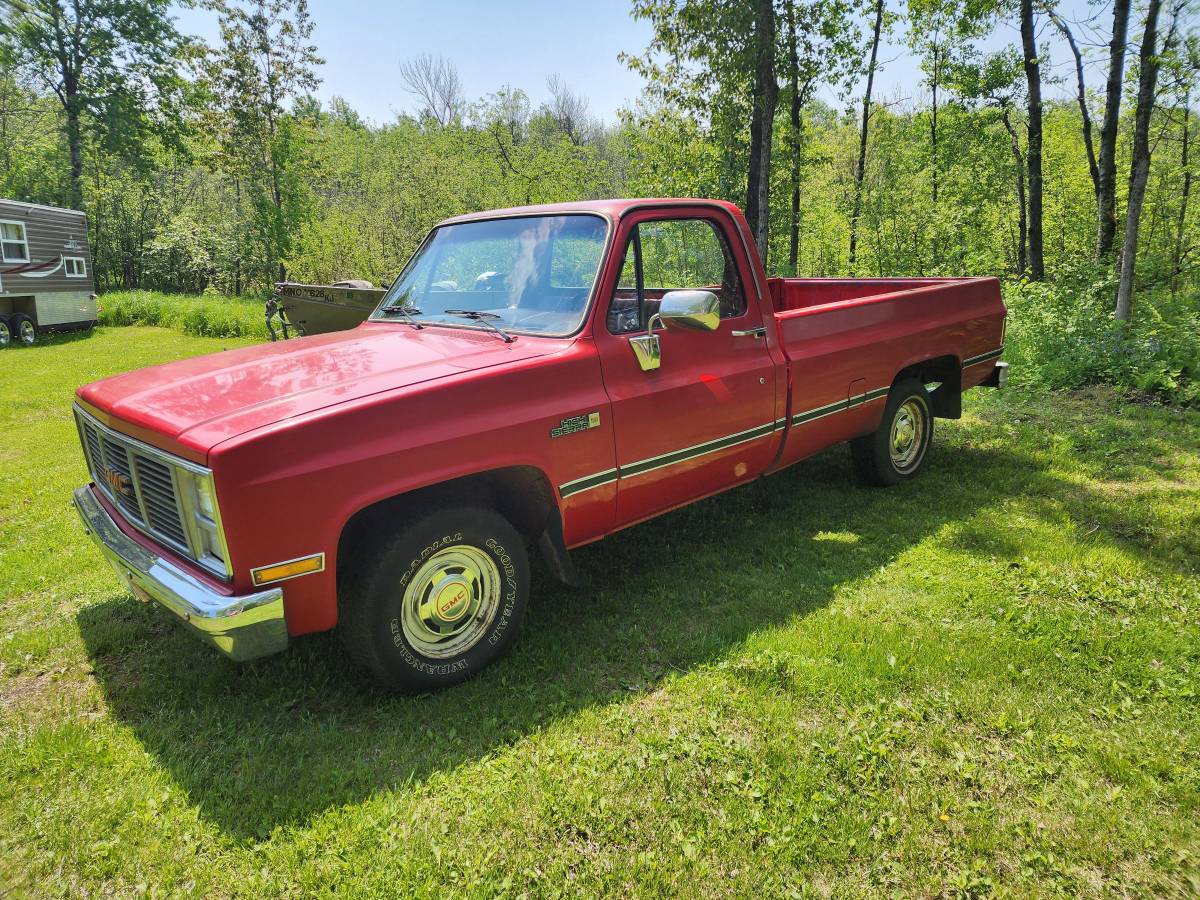 Gmc-sierra-1500-1985-red-2