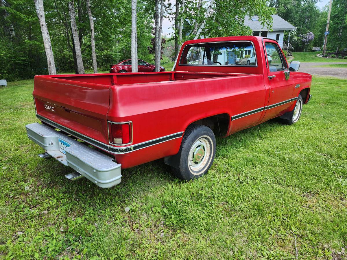 Gmc-sierra-1500-1985-red-4