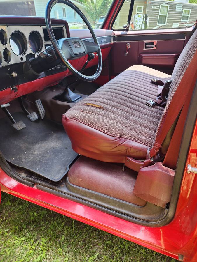 Gmc-sierra-1500-1985-red-8