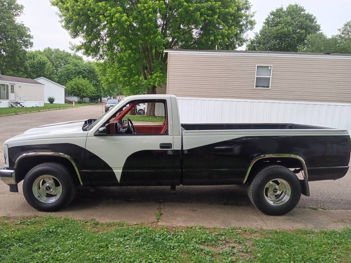 Gmc-sierra-1500-1991-custom-4