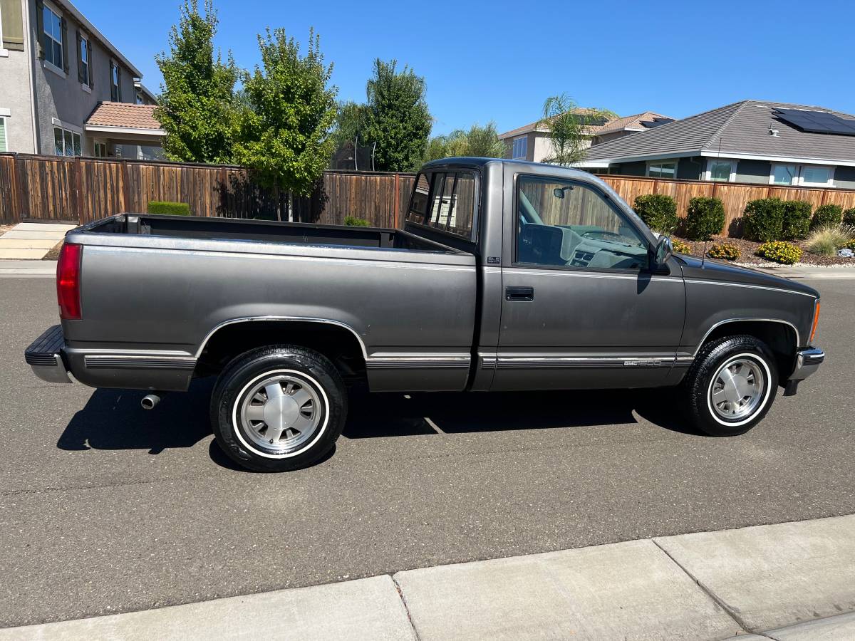 Gmc-sierra-1500-1991-grey-2