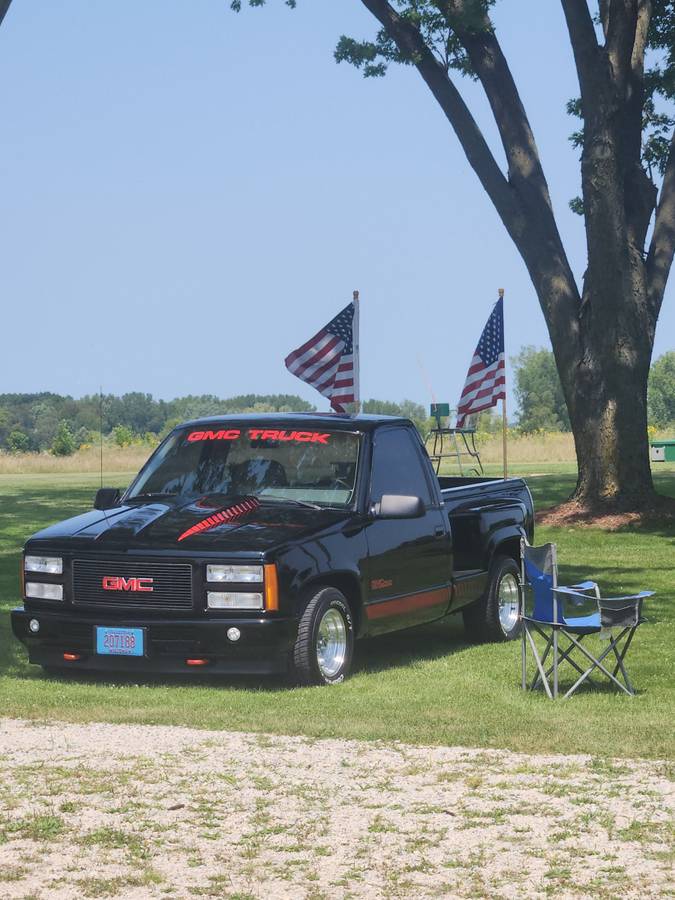 Gmc-sierra-1500-1992-black-1