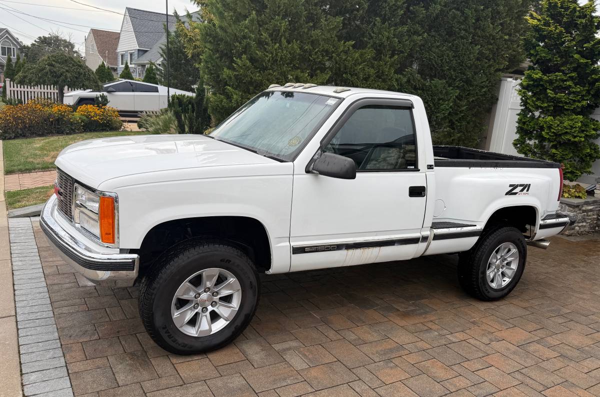 Gmc-sierra-1500-1992-white
