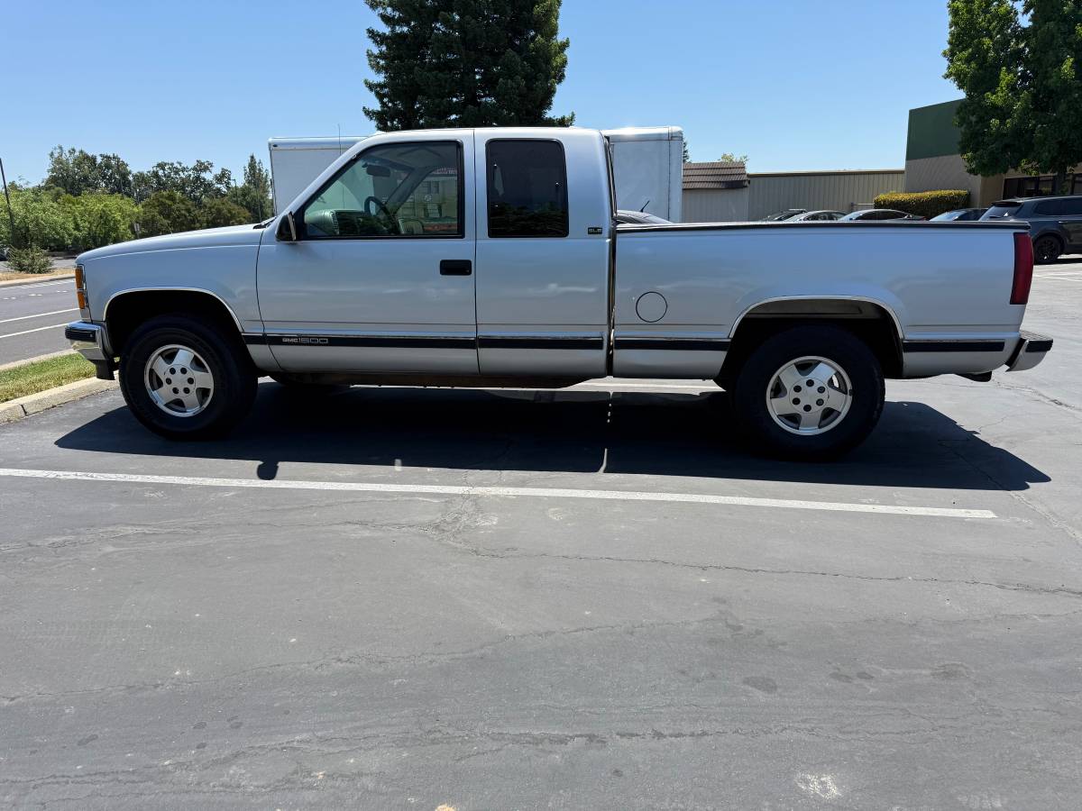 Gmc-sierra-1500-1995-3