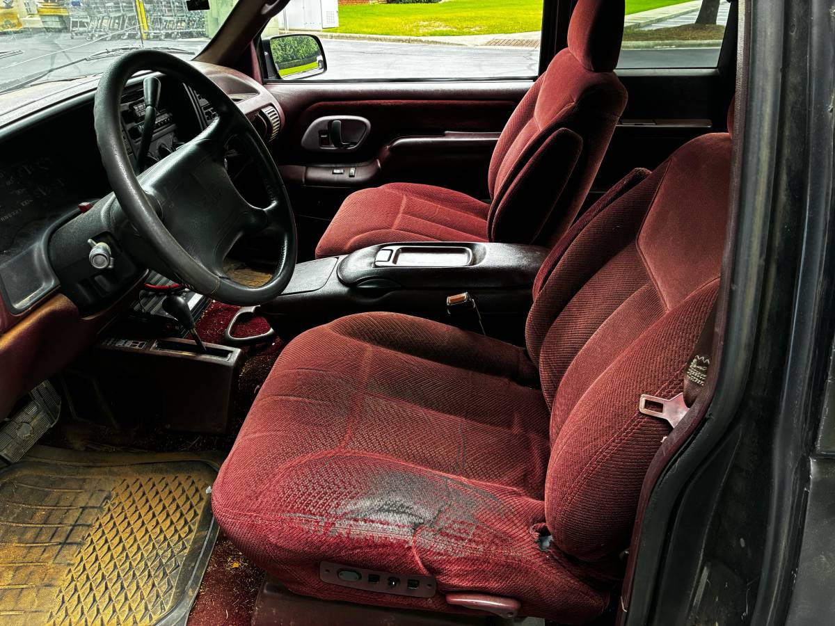 Gmc-sierra-1500-1995-black-38