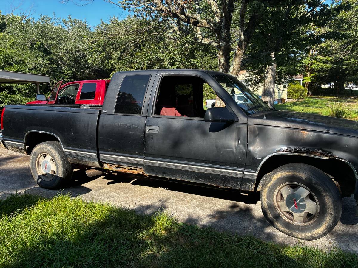 Gmc-sierra-1500-1995-black-4