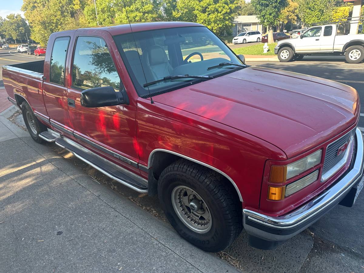 Gmc-sierra-1500-1995-red