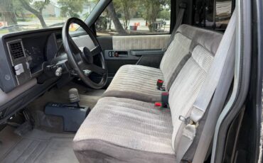 Gmc-sierra-1500-4x4-1990-black-1