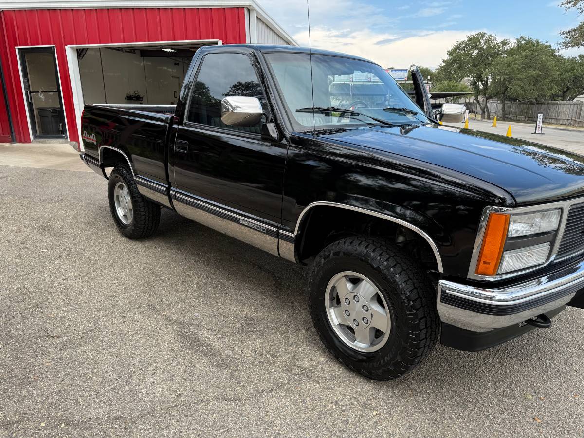 Gmc-sierra-1500-4x4-1990-black-5