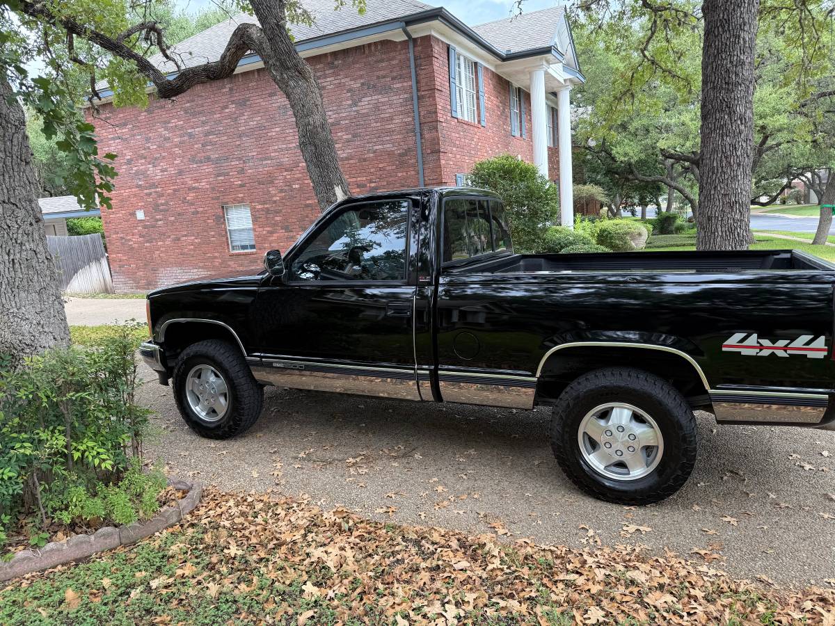 Gmc-sierra-1500-4x4-1990-black-7