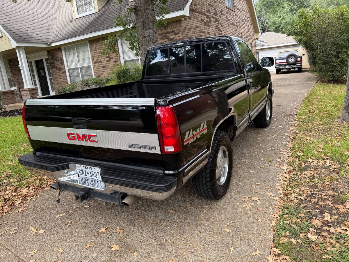 Gmc-sierra-1500-4x4-1990-black-9