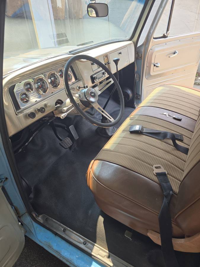 Gmc-sierra-1966-blue-1