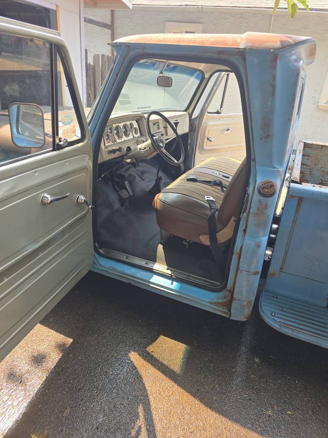 Gmc-sierra-1966-blue-9