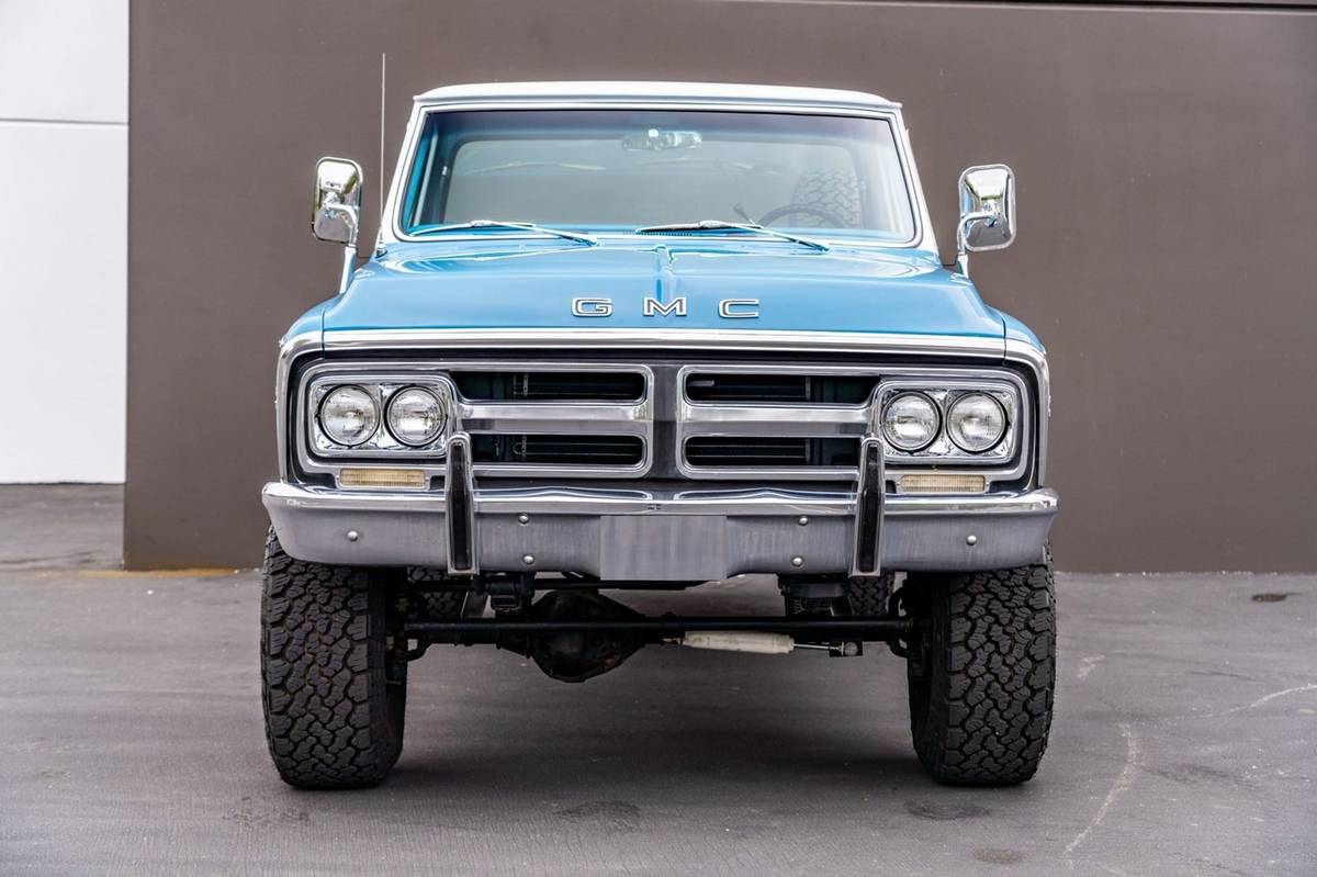 Gmc-sierra-1972-blue-2