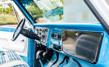 Gmc-sierra-1972-blue-7
