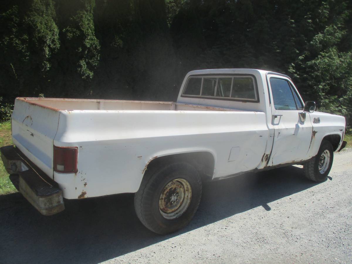 Gmc-sierra-1975-white-16