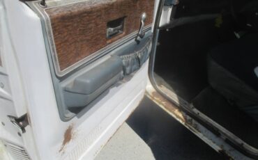 Gmc-sierra-1975-white-5