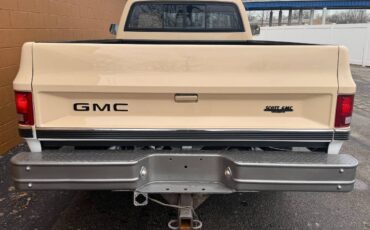 Gmc-sierra-1984-14