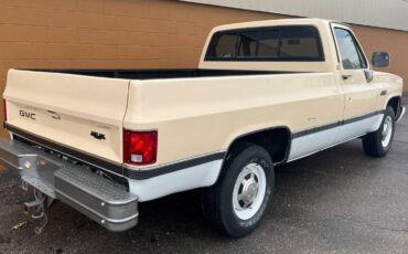 Gmc-sierra-1984-4