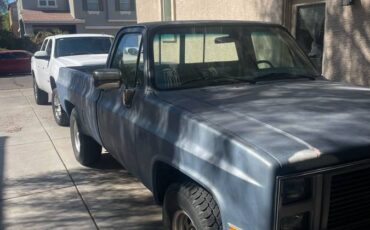 Gmc-sierra-1985-blue