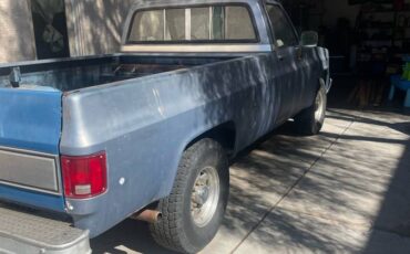 Gmc-sierra-1985-blue-5
