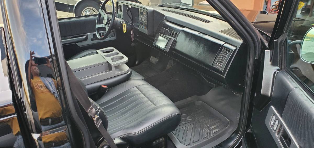 Gmc-sierra-1989-black-14