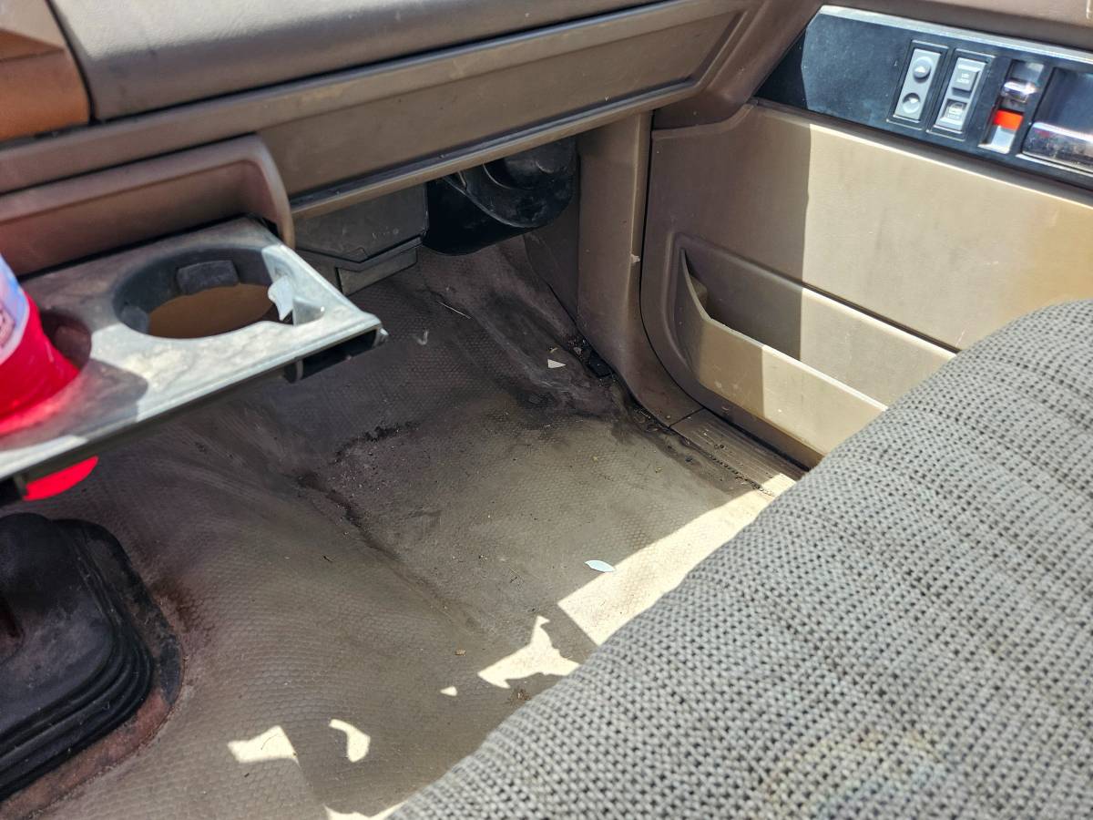 Gmc-sierra-1993-17