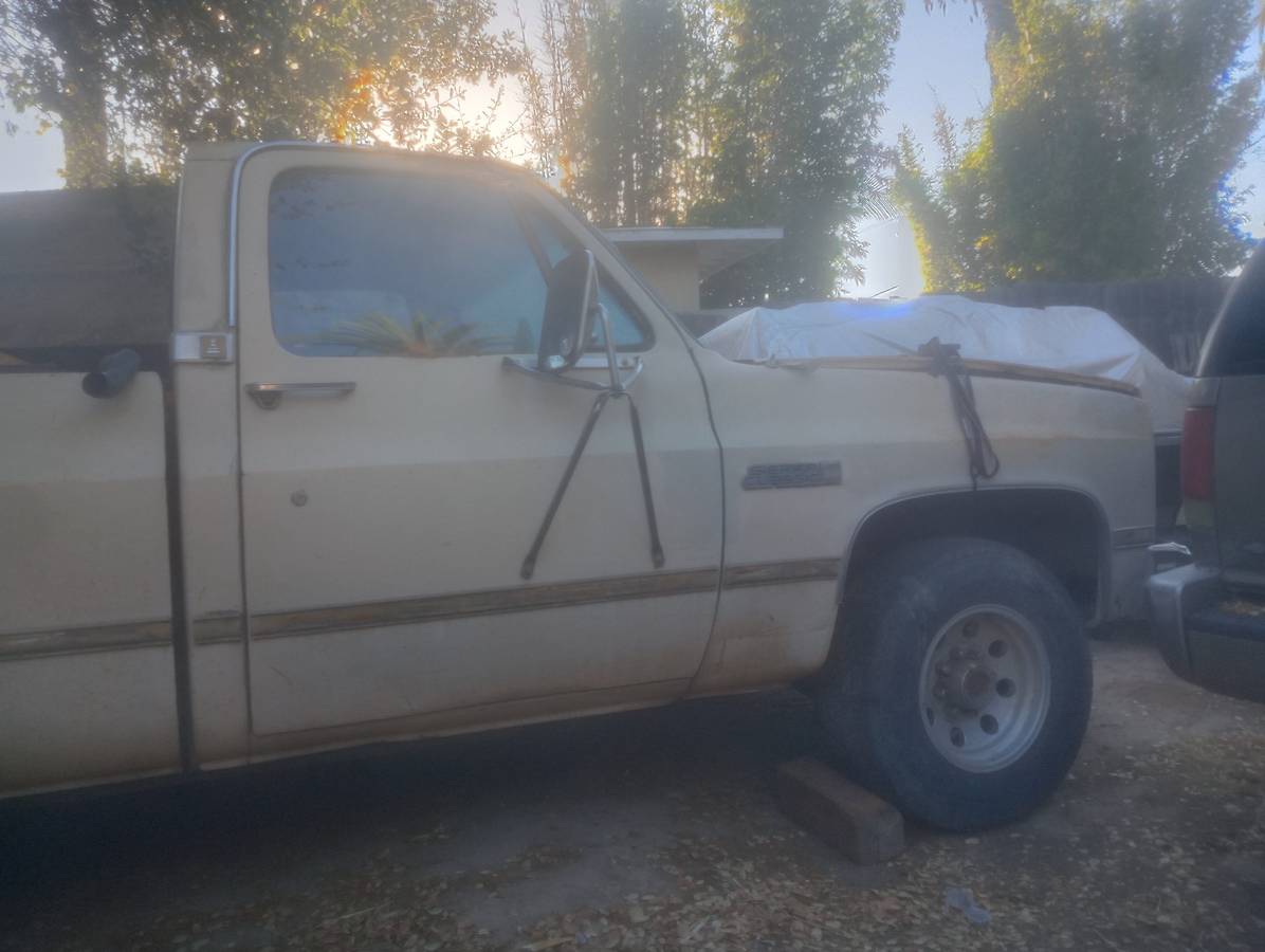Gmc-sierra-2500-1985-1