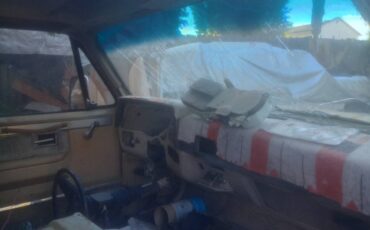 Gmc-sierra-2500-1985-3