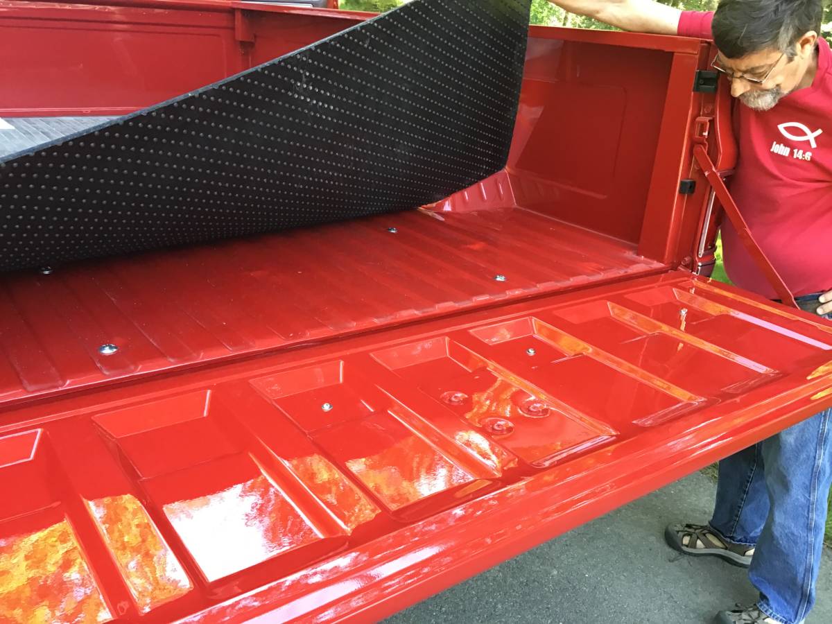 Gmc-sierra-2500-1985-red-1