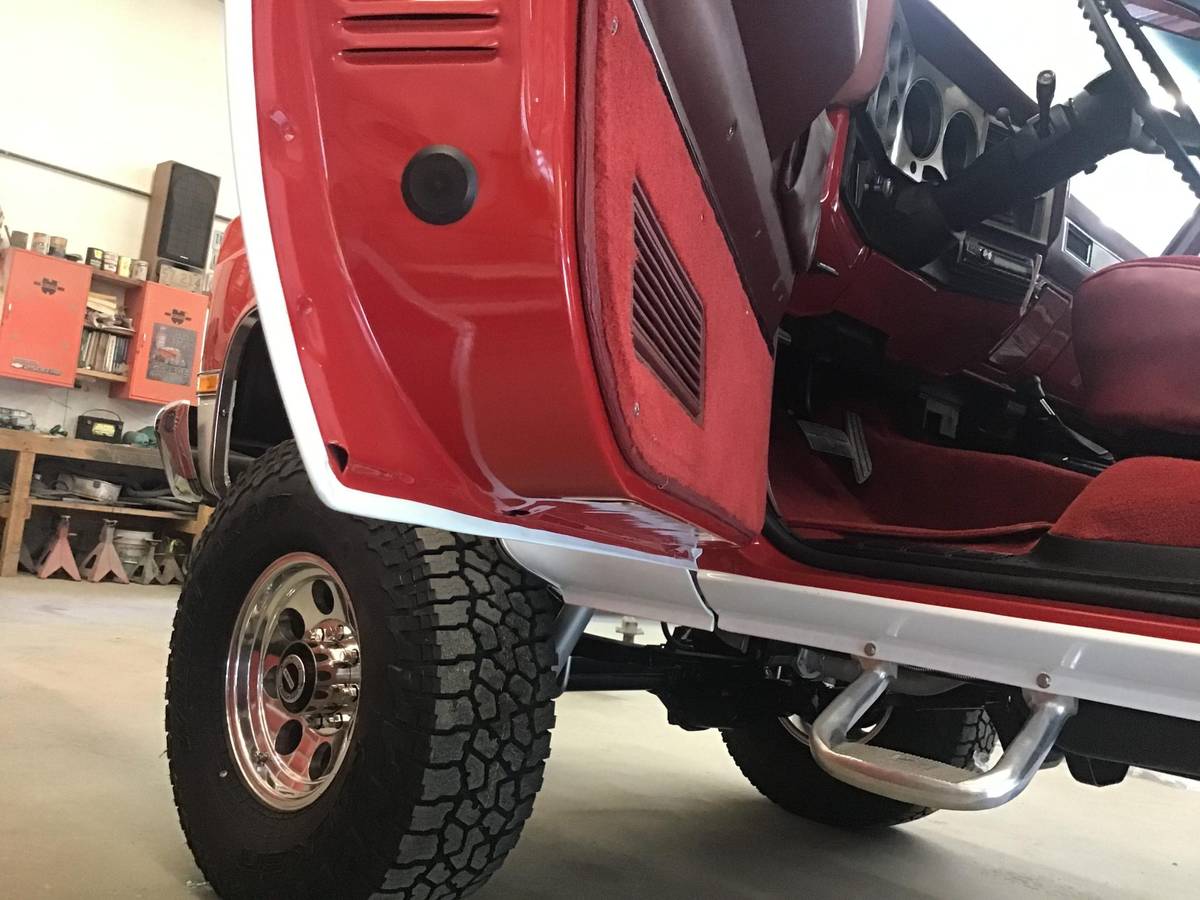 Gmc-sierra-2500-1985-red-14