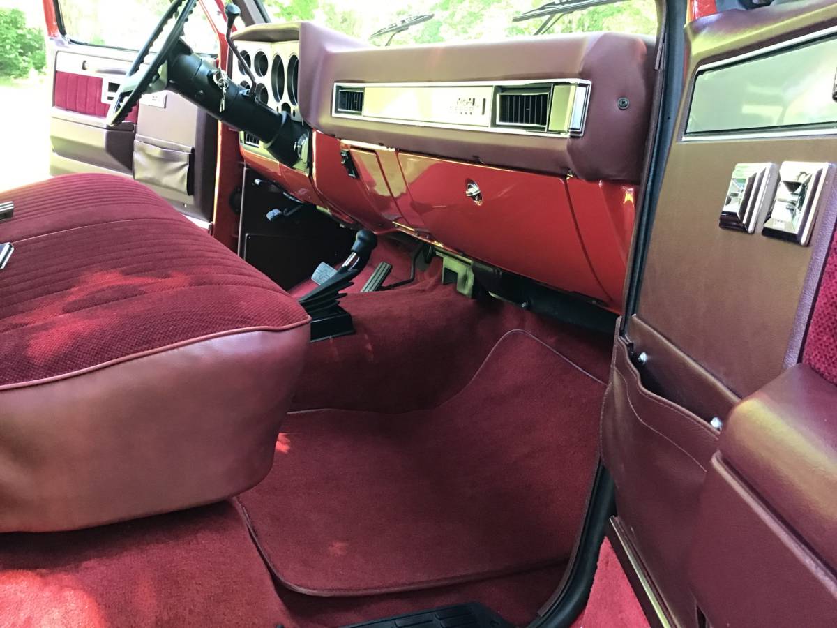 Gmc-sierra-2500-1985-red-3