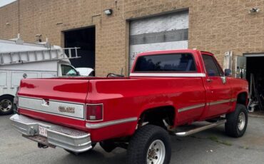 Gmc-sierra-2500-1987-red-10