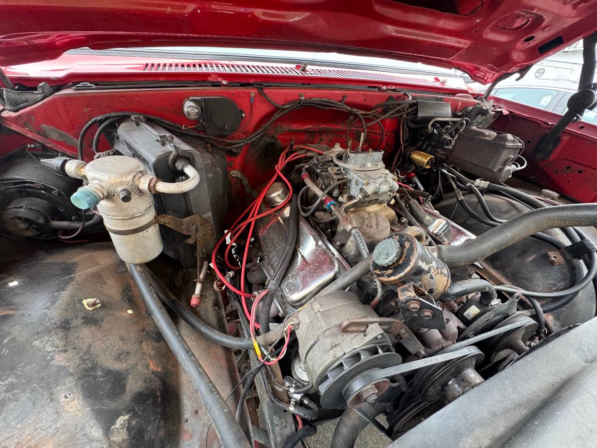 Gmc-sierra-2500-1987-red-4