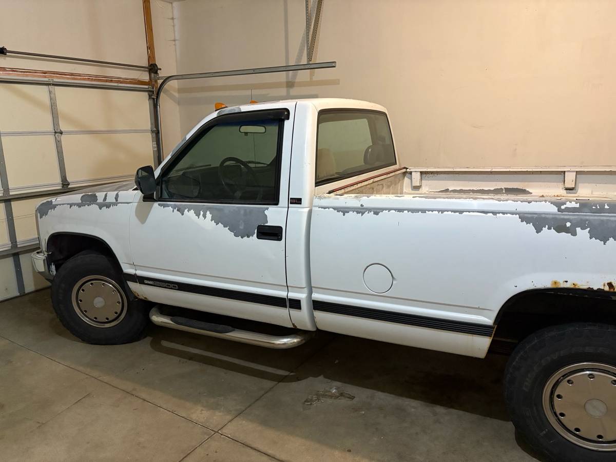 Gmc-sierra-2500-1993-white-3