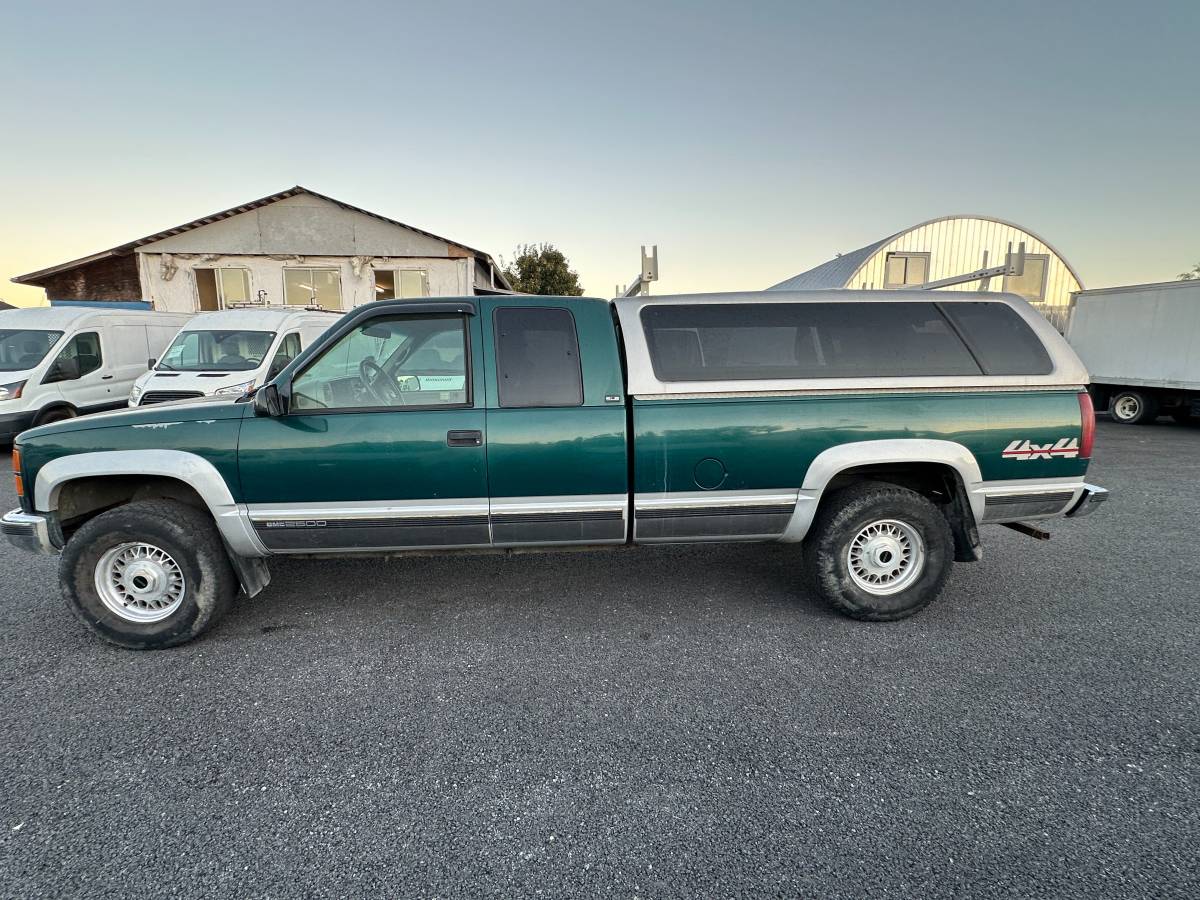 Gmc-sierra-2500-1995-green-1