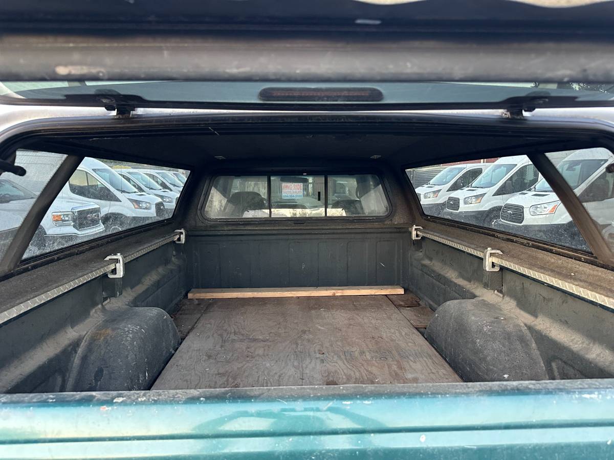 Gmc-sierra-2500-1995-green-12