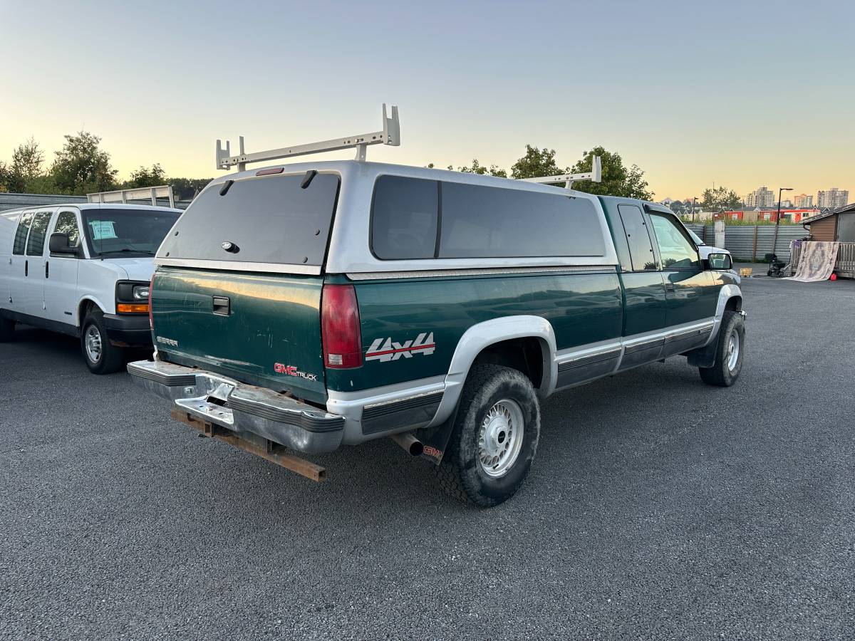 Gmc-sierra-2500-1995-green-4